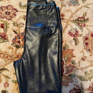 Black leather look leggings